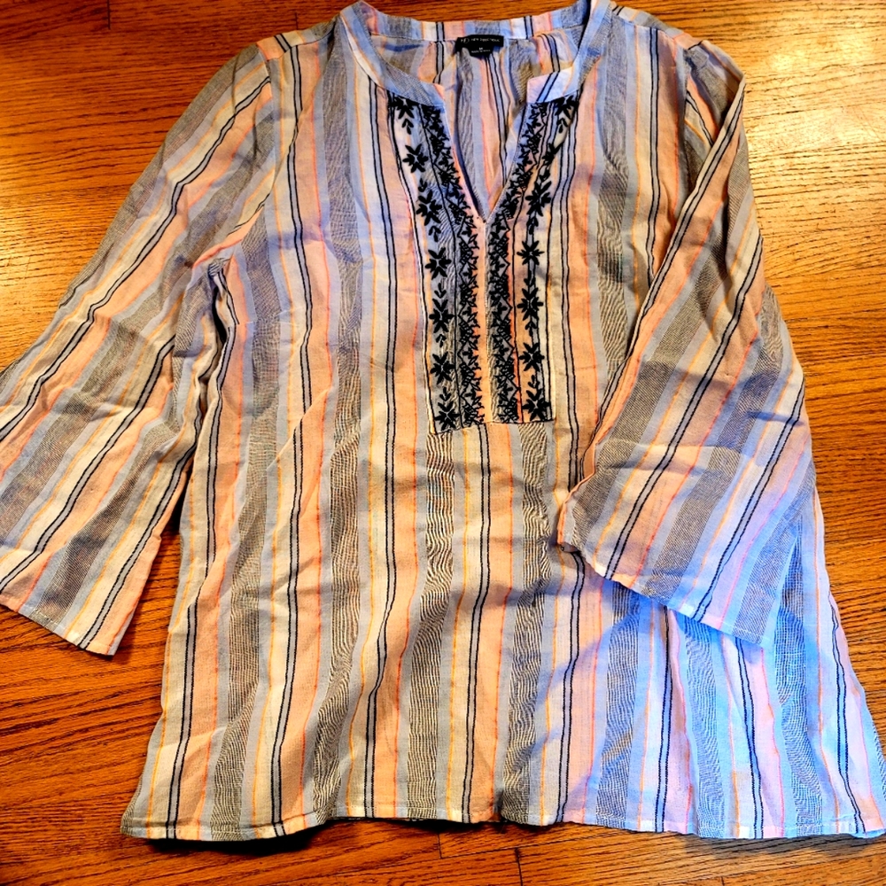 Linen Lightweight Navy Blue & White V neck bell sleeve swim or sun cover